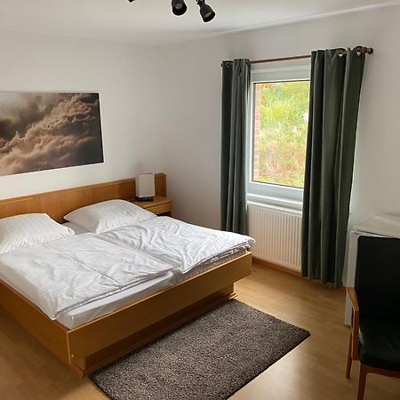 Messeappartementhaus Bockenem Direkt An Der A7 Esterno foto