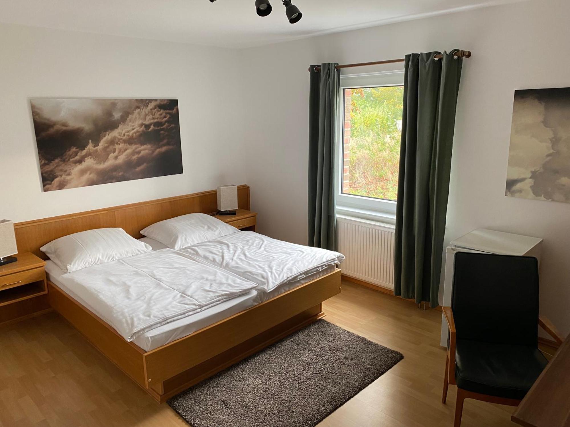 Messeappartementhaus Bockenem Direkt An Der A7 Esterno foto